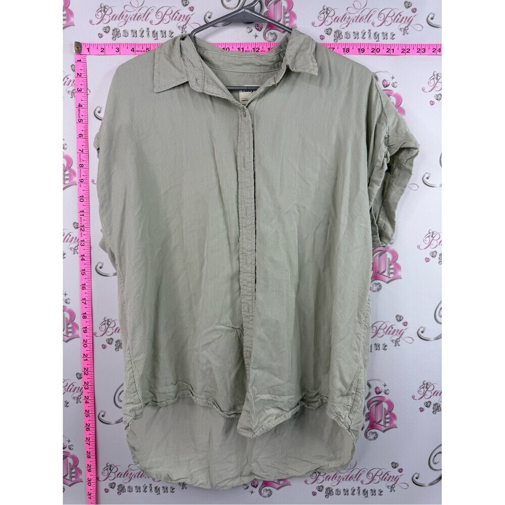 Tilley shirt buttons Light Sage Button-Front Women's Shirt - Casual Collared Top